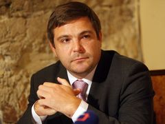 Exministr Karel Březina nevidí koalici s ODS v Praze jako zradu na voličích.