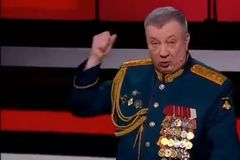 "Zůstanou jen trosky." Ruský poslanec v televizi vyhrožoval zničením Kyjeva