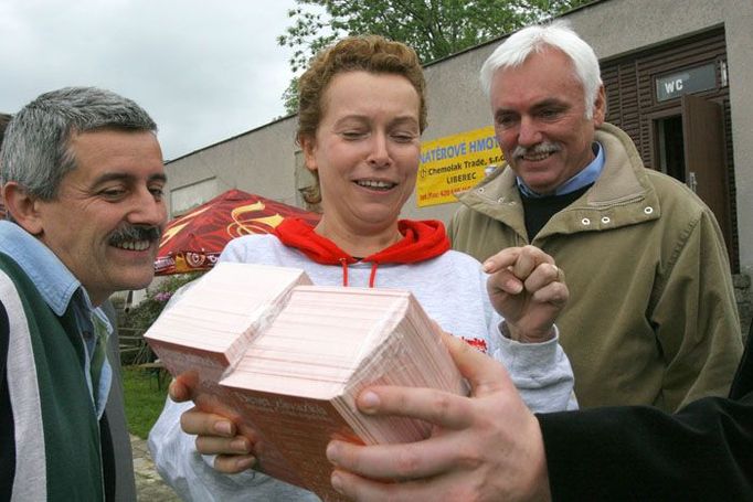 Místo Paroubka přijela Petra Buzková