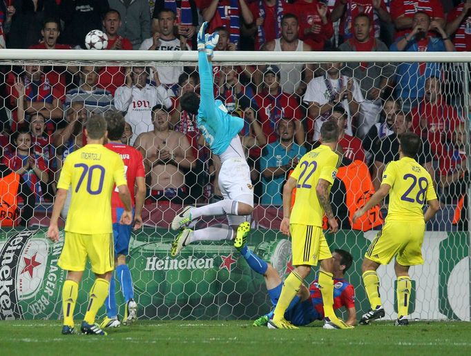 Fotbal, LM, Plzeň - Maribor: Jasmin Handanovič (brankář Mariboru)