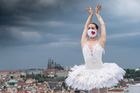 Ohromující poděkování z pražských střech. Čeští umělci natočili video pro všechny, kteří pomáhají