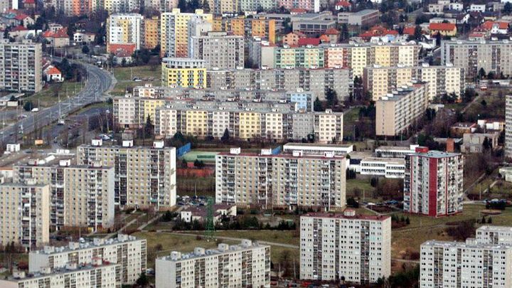 Nemáte kde bydlet? Poděkujte populistům. Slibují ráj, ale chystají peklo - Vimarsana News