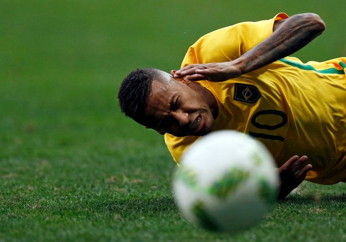 Neymar (BRA) of Brazil on the floor.