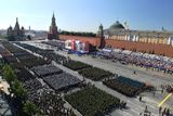Na Rudém náměstí v centru Moskvy se ve středu koná vojenská přehlídka na počest 75. výročí vítězství nad nacistickým Německem.
