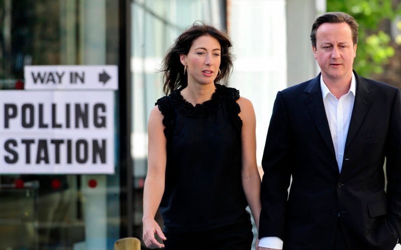 David Cameron s manželkou už mají odvoleno