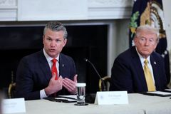 Americký úder na další loď v Karibiku zabil šest lidí, USA vyšlou letadlovou loď