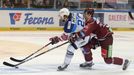 38. kolo hokejové extraligy 2018/19, Sparta - Kometa: Martin Zaťovič (vlevo) a Erik de la Rose