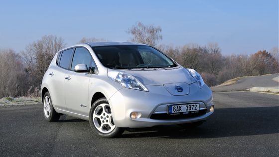 Test ojetého elektrického Nissanu Leaf: S nejstaršími kusy moc daleko nedojedete