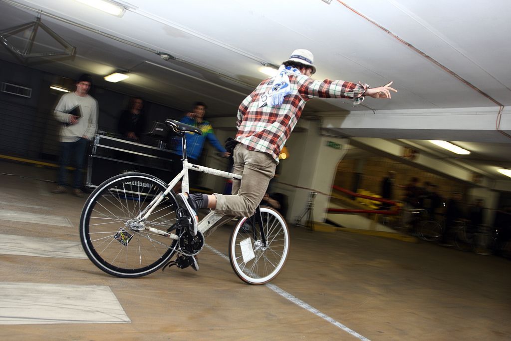 Garage race
