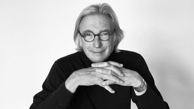 Appalachian Spring by Aaron Copland recorded by Michael Tilson Thomas with the San Francisco Orchestra in 1999. Photo: Brigitte Lacombe