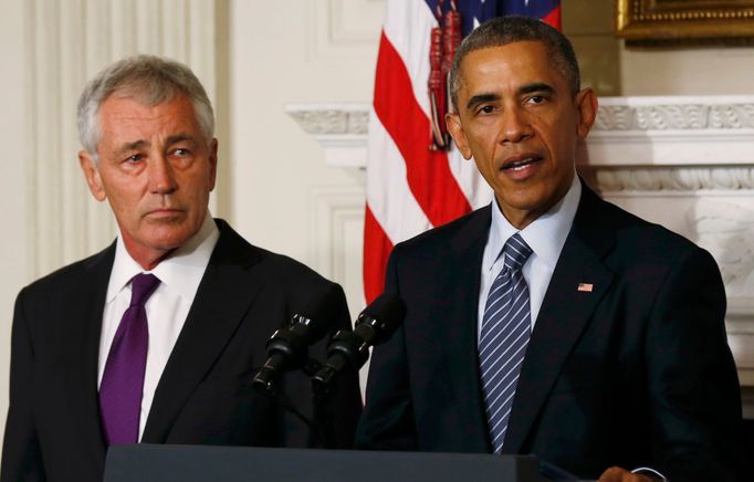 Hagel a Obama na dnešní tiskové konferenci.