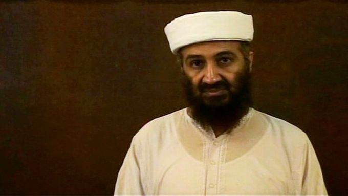 Archivní foto nejhledanějšího teroristy světa Usámy bin Ládina.