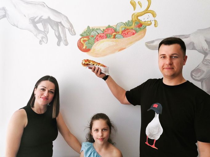 "Chtěli jsme otevřít něco nového, co tady ještě není. Aby si lidi řekli ‚wau‘. Navíc chceme ukázat, že i fast food může být kvalitní a chutný," říká majitel bistra Frank.