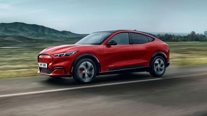 Ford Mustang jako konkurent Škody nebo Hyundai. Které elektrické SUV je levnější?; Zdroj foto: Ford