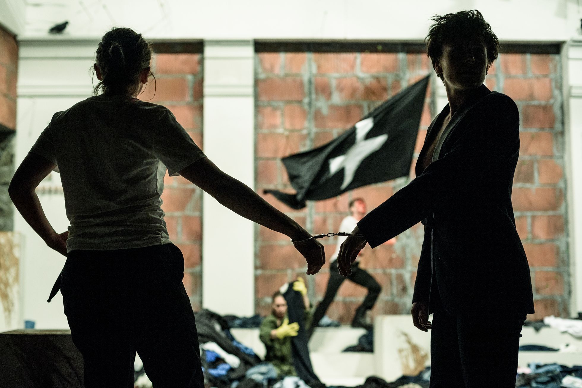 Snímek z inscenace Vítejte v Thébách