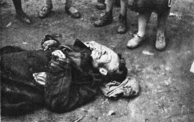 Stalinův Holodomor na Ukrajině v 30 letech 20. století stál životy 10 miliónů lidí.