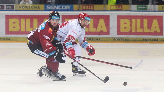 Sparťan Tomáš Šmerha ve finále hokejové extraligy