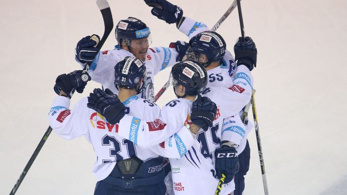 Liberec porazil Frölundu na jejím ledě 6:4 po prodloužení a postoupil do čtvrtfinále Ligy mistrů.