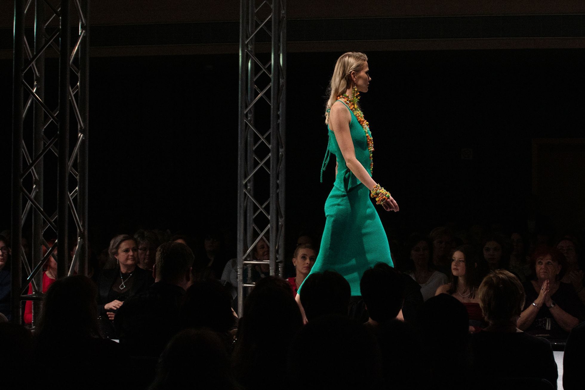 Módní přehlídka Made in Jablonec, šperky, bižuterie, móda, modelka