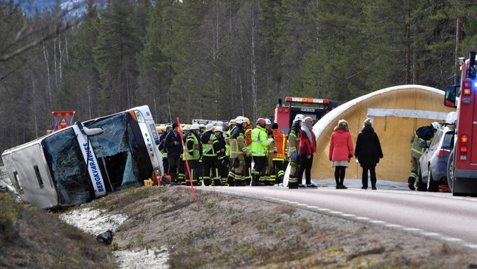 Nehoda autobusu ve Švédsku.
