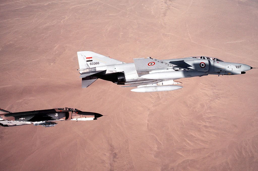 Archivní fotografie letounů Phantom F-4 ve službách egyptské armády.