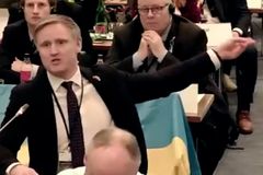 Poprask ve Vídni. Jděte do p..., řekl naštvaný delegát Rusům na schůzi OBSE