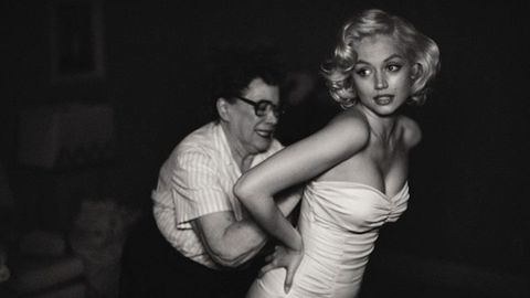 Netflix láká na šokující životopis o Marilyn Monroe. Získal nejpřísnější přístupnost