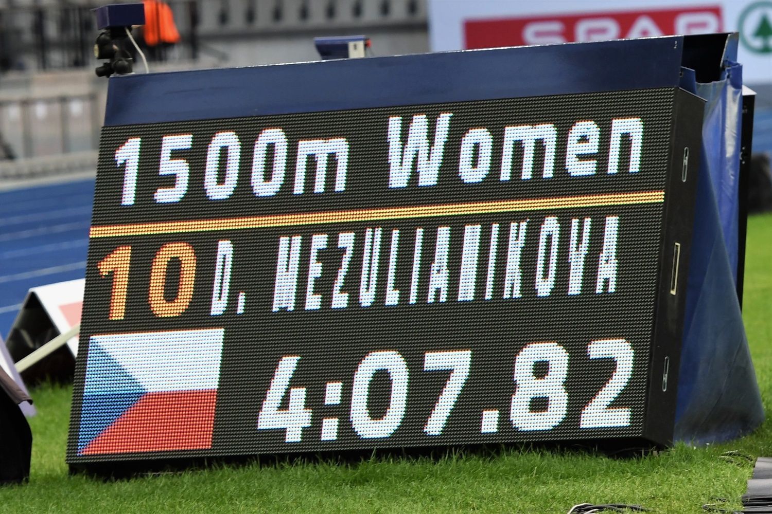 Diana Mezuliáníková ve finále na 1500 m na ME v atletice v Berlíně 2018
