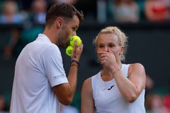 Rozčarování Siniakové, Američané ji ignorují. Zákulisní boj má kuriózní vývoj