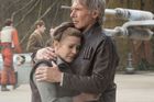 Glosa: Nové Star Wars se fanouškům jen podbízejí. J. J. Abrams nechce vyprávět nový velký příběh