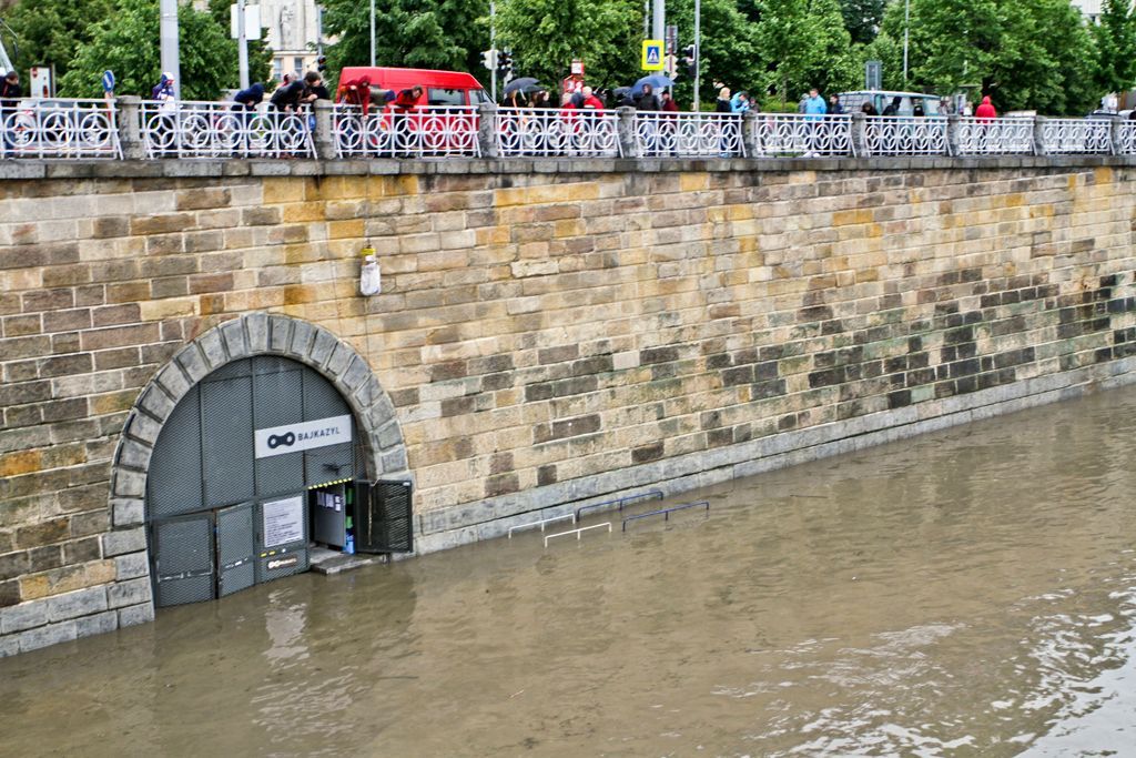 Praha povodně, neděle 2.6.