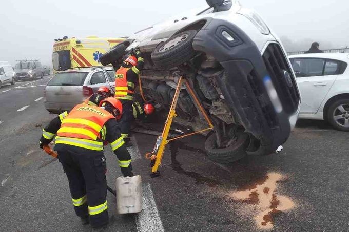 Dopravní nehoda u Rohlenky.