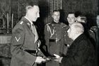 Foto: Velká hra nacistů s českými korunovačními klenoty. Měly se stát symbolem podřízenosti Říši