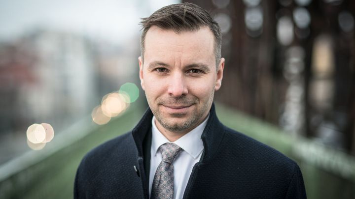 Podcast: Nová pravidla umožní EU získat přístup k algoritmům Facebooku, říká Kolaja; Zdroj foto: Anna Šolcová