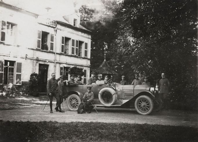 German officers of Flieger Abteilung 280 are pictured outside a chateau near the Western Front in this 1918 handout picture.