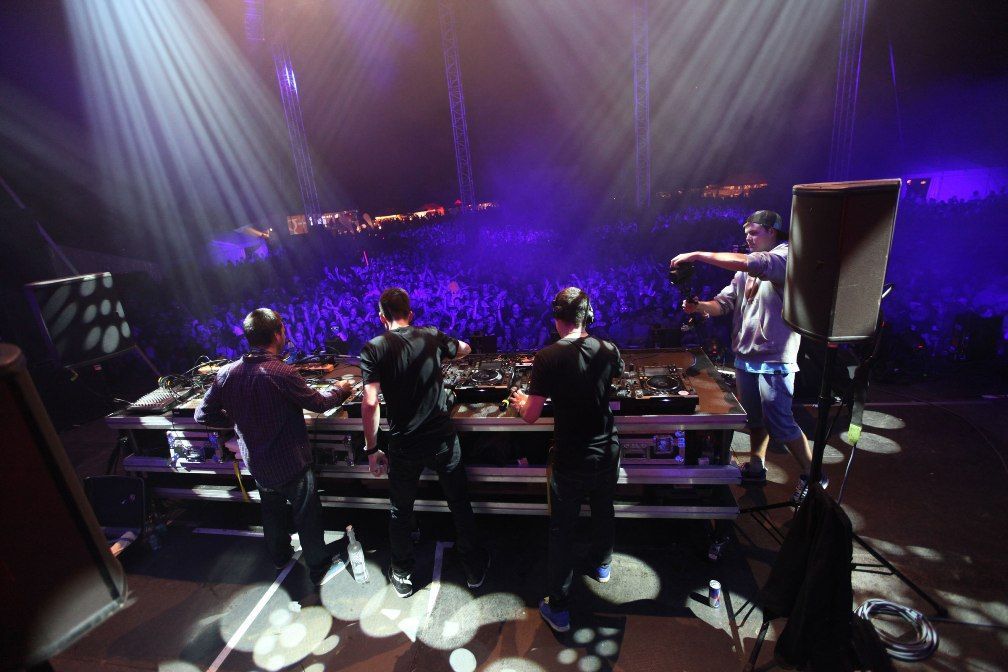 Festival elektronické hudby Let it Roll