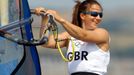 Britská jachtařka Bryony Shawová trénuje během zahajovacího dne Olympiády 2012 v Londýně.