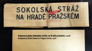 Po vzniku Československa nebylo kvůli končící válce a pobytu většiny vojáků na frontách možné vybrat kvalitní vojenskou stráž...