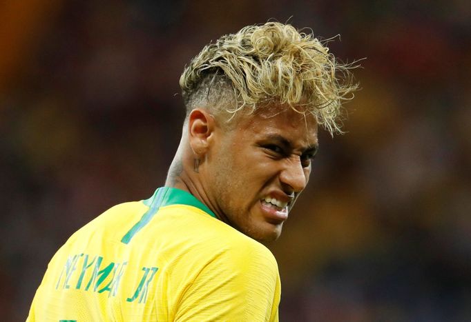 Neymar v zápase Brazílie - Švýcarsko na MS 2018