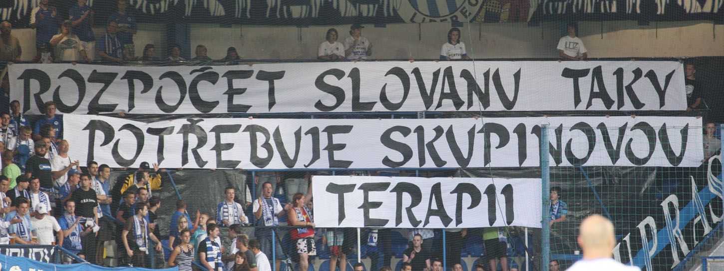 Fotbaloví diváci v utkání Slovanu Liberec s Dněprem Dněpropetrovsk v Evropské lize.