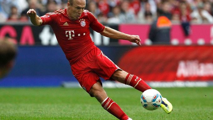 Arjen Robben přispěl k výhře Bayernu gólem a asistencí.