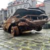 Ohořelé vraky z Ukrajiny instalace Signal Velčovský