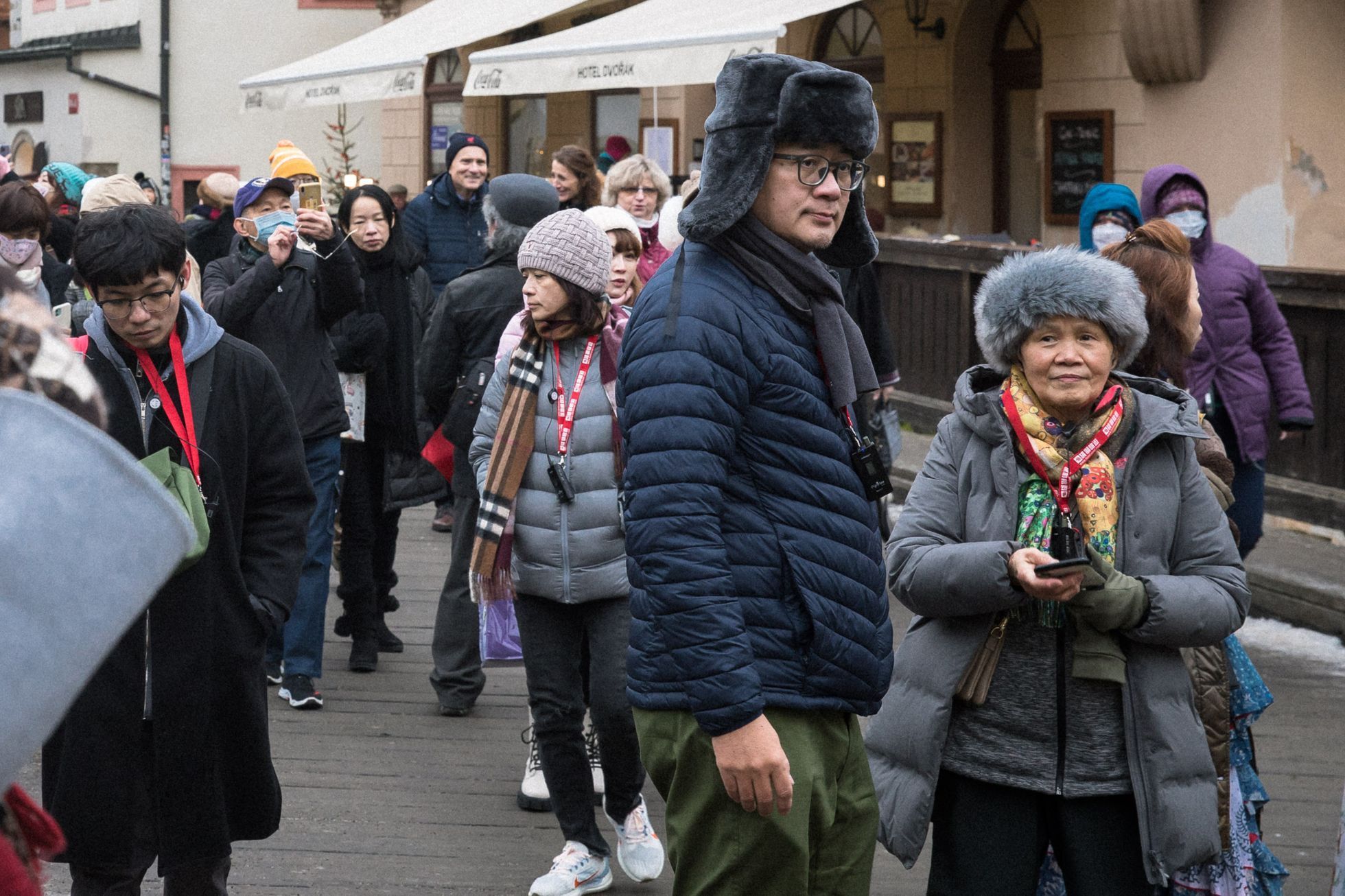 Český Krumlov, overturismus, turisté, zima, andělský průvod, advent, mikuláš