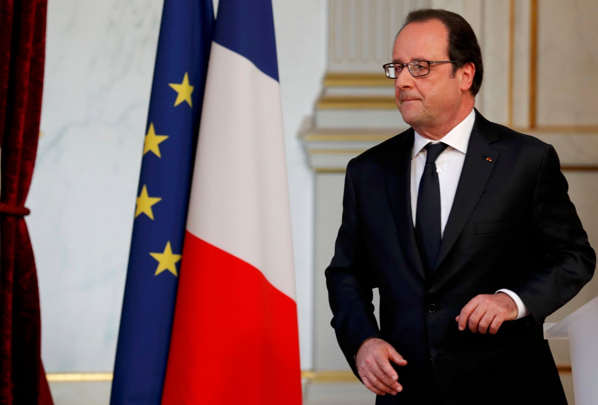 Hollande po vyjádření o jednání bezpečnostní rady v Elysejském paláci