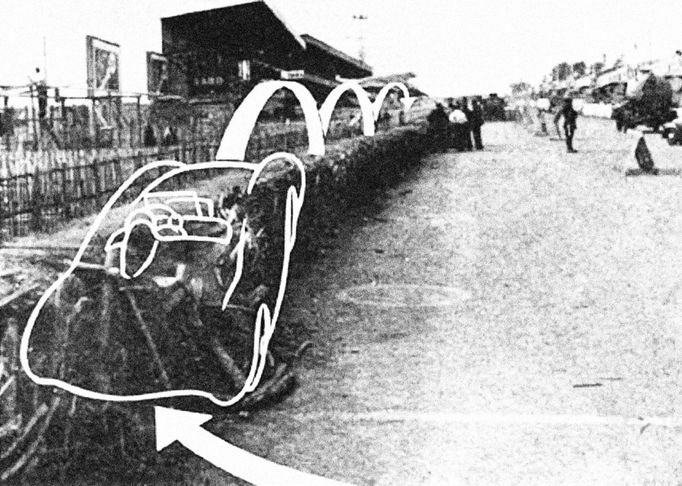 Tragédie na automobilové závodě Le Mans si v roce 1955 vyžádala 83 lidských životů.