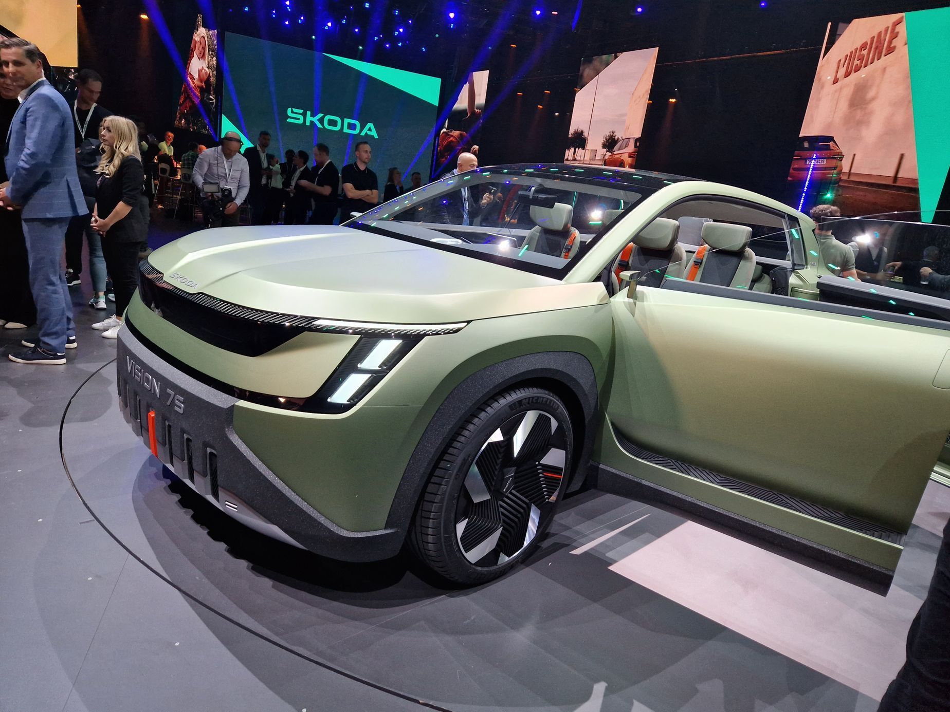 Škoda Vision 7S živě