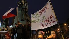 Praha na nohou, demonstruje proti politikům ODS-ČSSD