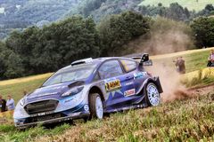 Německou rallye vyhrál Tänak, Ogier se vrátil do čela mistrovství světa. Škoda má titul ve WRC2