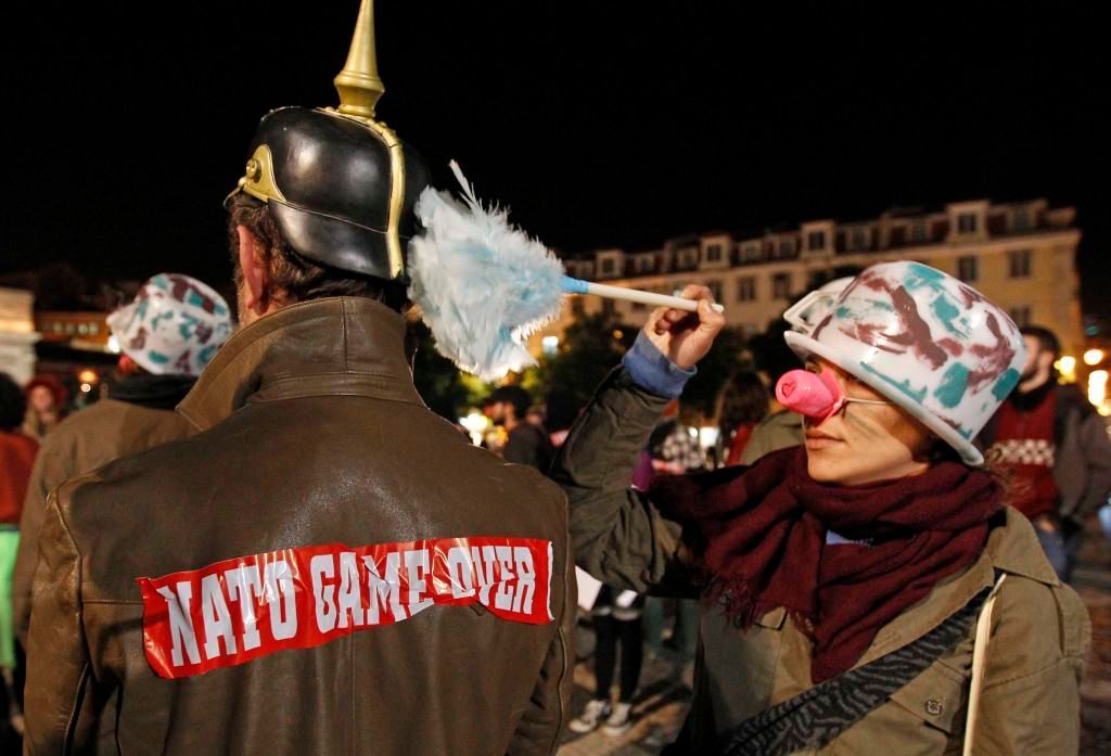 Summit NATO v Lisabonu - protesty
