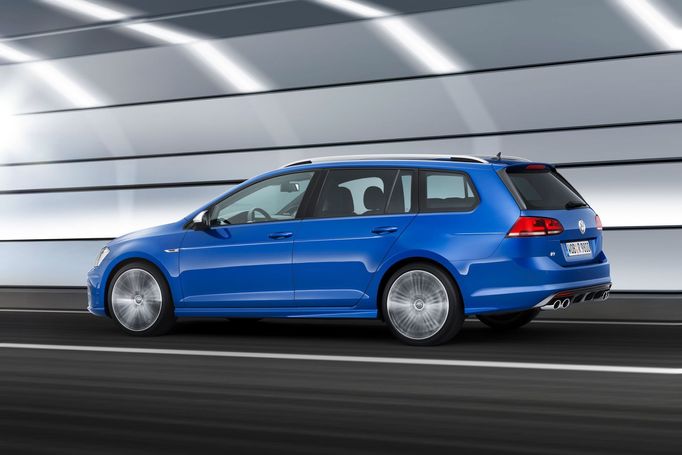 Golf R v provedení Variant představuje Volkswagen poprvé ve své historii.